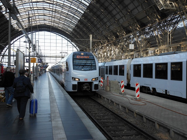フランクフルトからコブレンツを結ぶRE(快速列車)