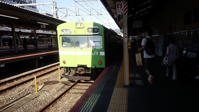 奈良線103系(京都、2017年8月)