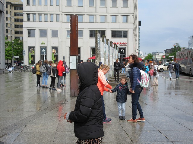 ポツダム広場のベルリンの壁のあと