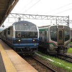 お座トロ展望列車に乗る